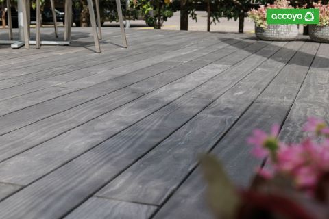 Accoya Color Grey terrasplanken, grijs geïmpregneerd tot in de kern Accoya Color Grey terrasplanken, grijs geïmpregneerd tot in de kern