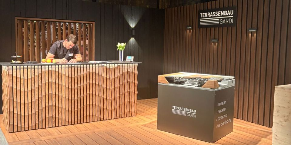 Beursstand Terrassenbau Gardi op Giardina in Zürich Beursstand Terrassenbau Gardi op Giardina in Zürich