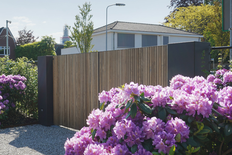 Houten draaipoort in HOTwood essen Open line QC Houten draaipoort in HOTwood essen Open line QC
