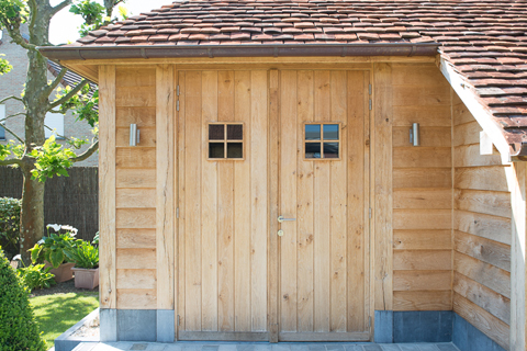 Houten tuinberging in eiken Zweeds rabat