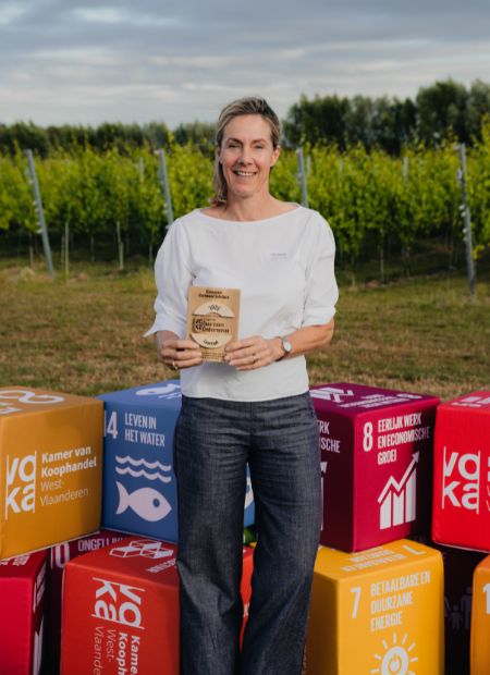 Heidi Carpentier trots met Voka Charter Duurzaam Ondernemen 2025 Heidi Carpentier trots met Voka Charter Duurzaam Ondernemen 2025