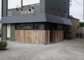 Barnwood wandbekleding Slagerij Meat Xavier en Lieselot Rollegem-Kapelle