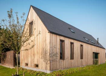 Houten gevelbekleding Familiewoning Loppem