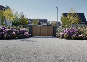Houten draaipoort in thermisch essen Open line QC 