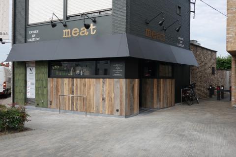 Barnwood wandbekleding Slagerij Meat Xavier en Lieselot Rollegem-Kapelle