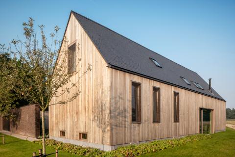 Houten gevelbekleding Familiewoning Loppem