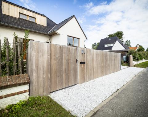 Houten schuifpoort en tuinpoortje Koksijde