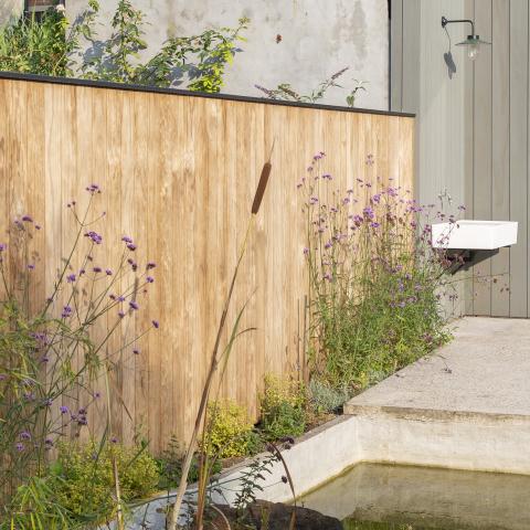 Houten afsluiting in thermisch clear pine Halfhouts rabat
