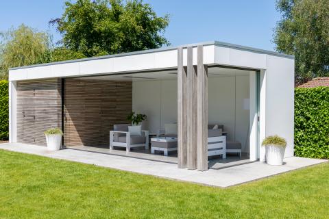 Moderne tuinkamer met berging HOTwood essen gevelbekleding