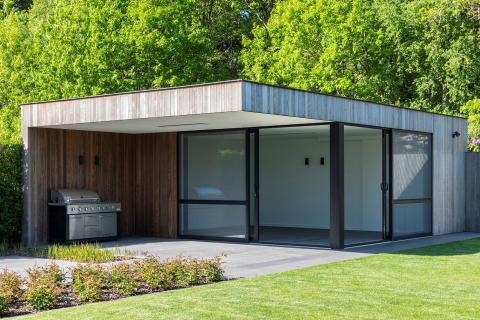 Moderne tuinkamer met terrasoverkapping HOTwood essen Plus line QC