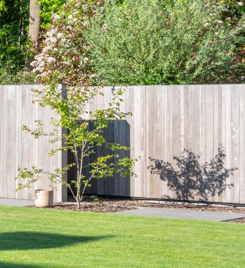 Houten omheining in thermisch essen Plus line QC