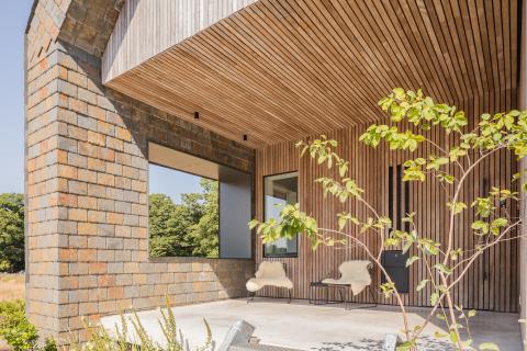 Thermisch essen gevelbekleding terrasoverkapping gerenoveerde woning
