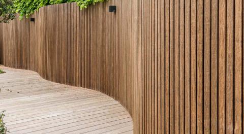 HOTwood bamboo fence garden with curves