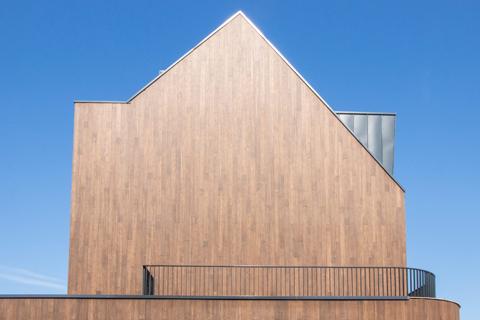 Woningbouwproject met Bamboo X-treme® gevelbekleding Halfhouts rabat QC