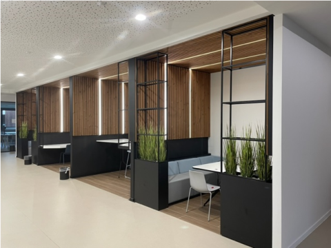 Akoestische plafond- en wandbekleding werkstation UHasselt