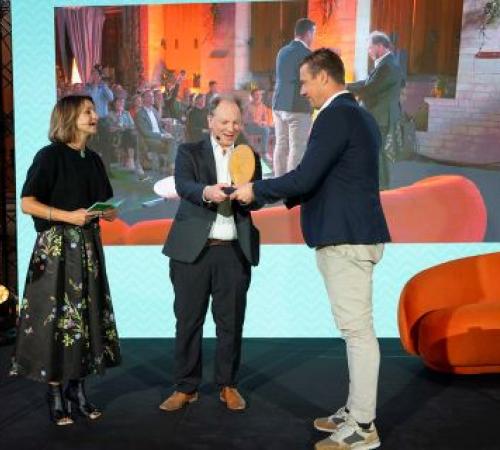 Overhandiging VLAIO Award voor economische impact aan Kristof Carpentier