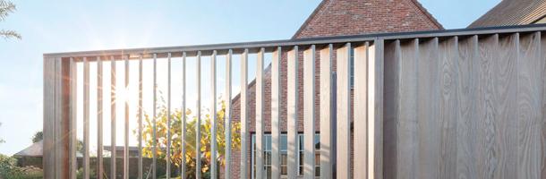 Terrasshutters met beweegbare lamellen