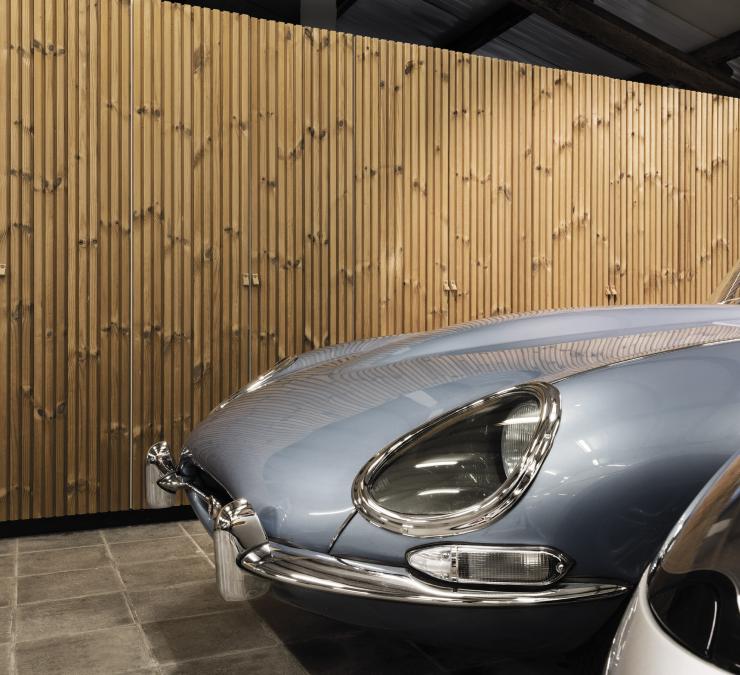 Houten wandbekleding Classic Cars