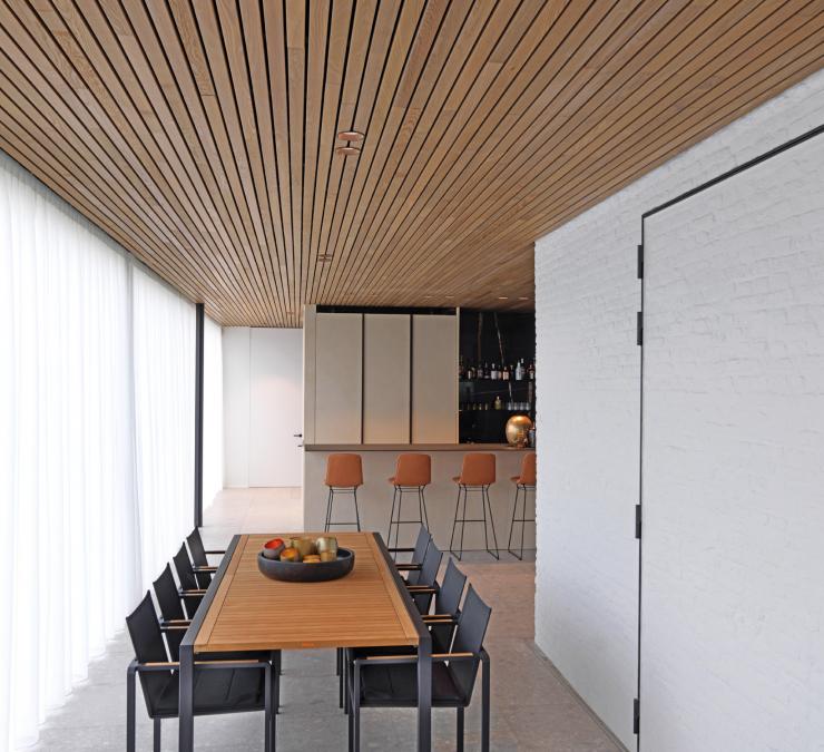 Houten plafond in HOTwood essen Open line QC