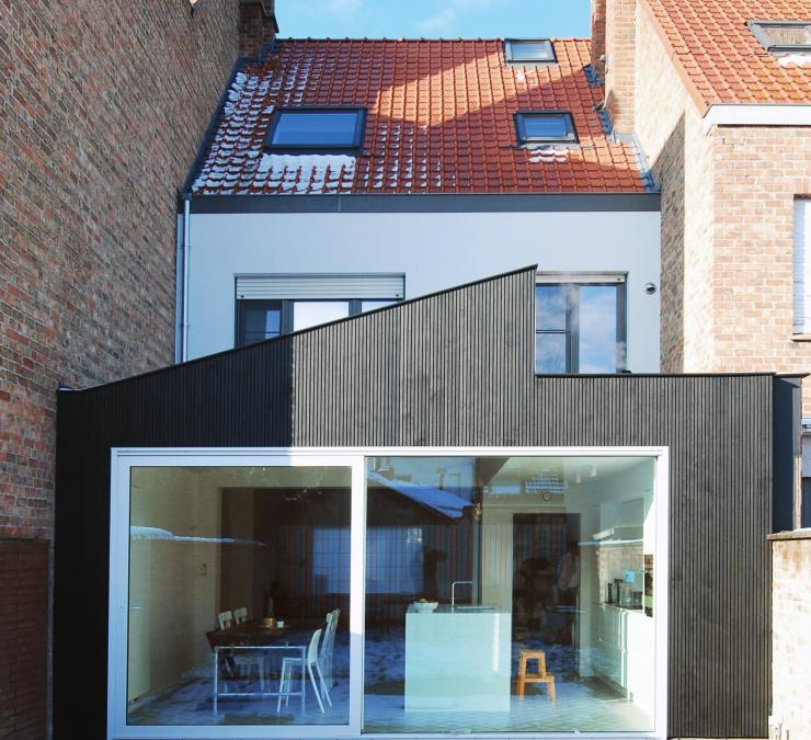 Houten gevelbekleding aanbouw Oostende