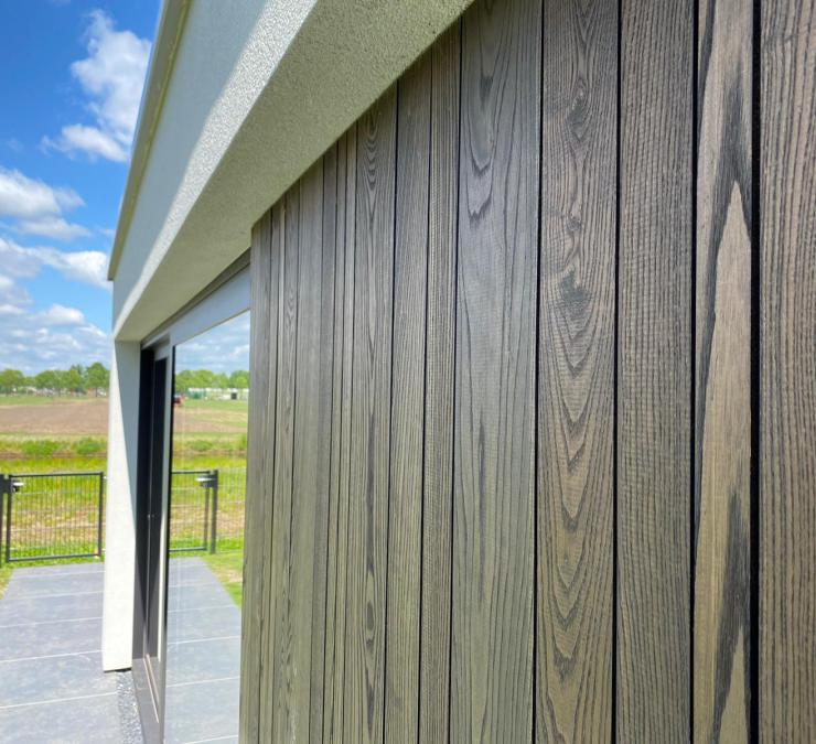 Houten gevelbekleding moderne woning Vlijmen