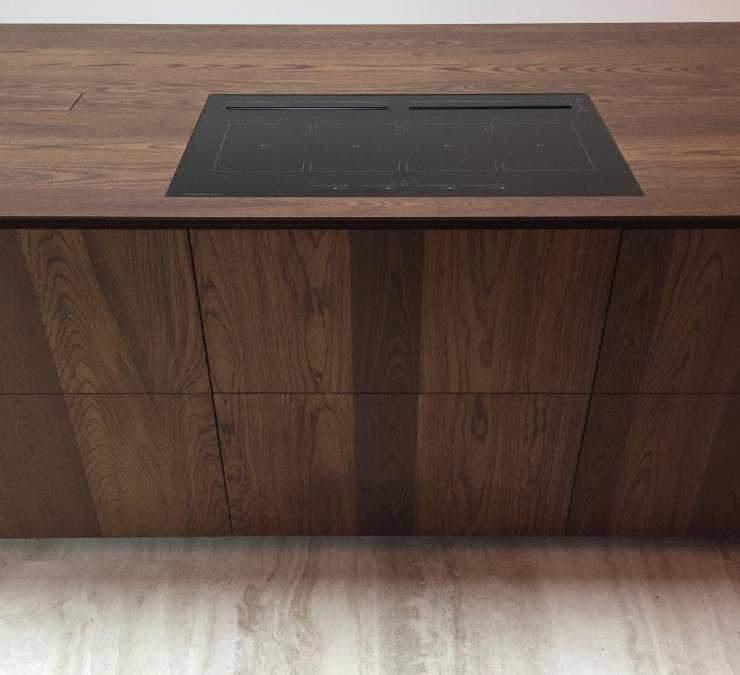 Keuken vervaardigd met bekantrecht thermisch hout | Carpentier