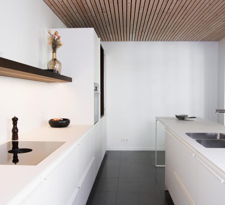 Plafondbekleding in douglas hout