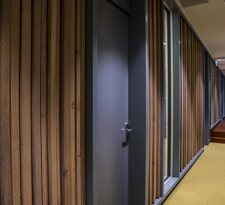 Eiken wandbekleding maatwerk