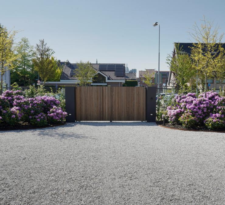Houten draaipoort in thermisch essen Open line QC 