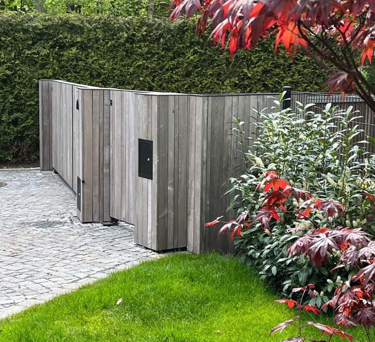 Houten draaipoort met tuinpoortje in HOTwood essen SV+QC