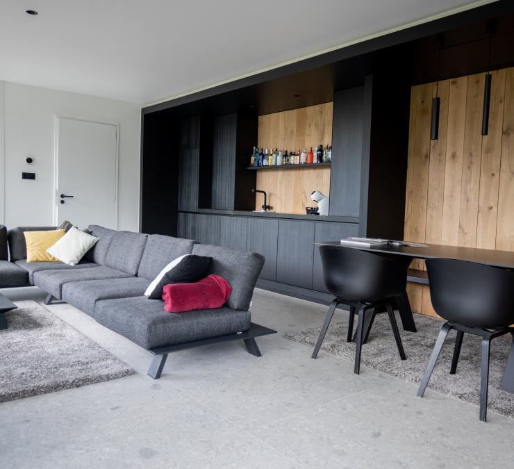 Houten wand in eiken halfhouts rabat