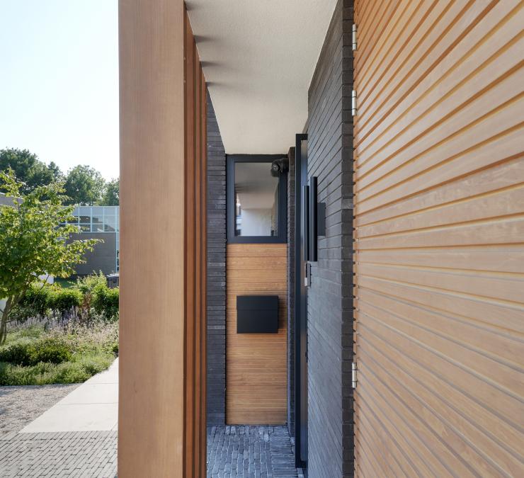  Accoya gevelbekleding in geolied Triple profiel