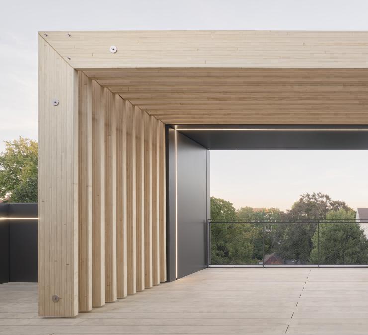 Dakterras met Accoya terrasplanken en overkapping