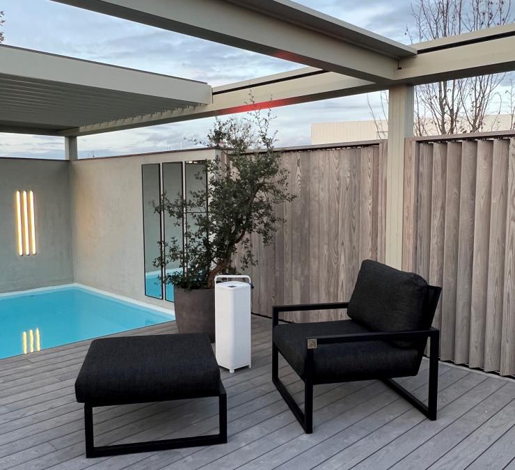Houten shutters als zijwand bieden privacy en bescherming